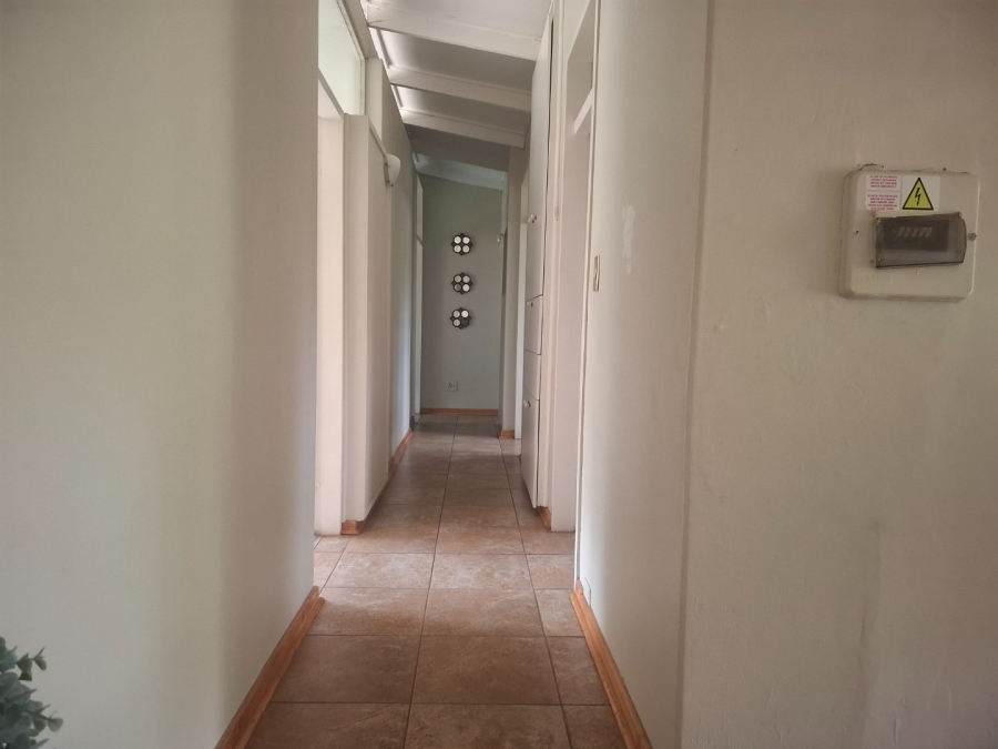 To Let 3 Bedroom Property for Rent in Suidrand Free State